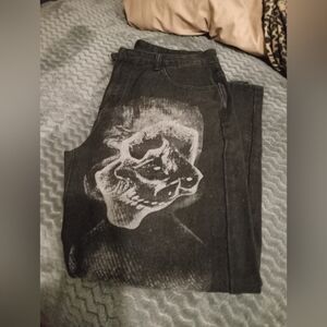 Skull Jeans